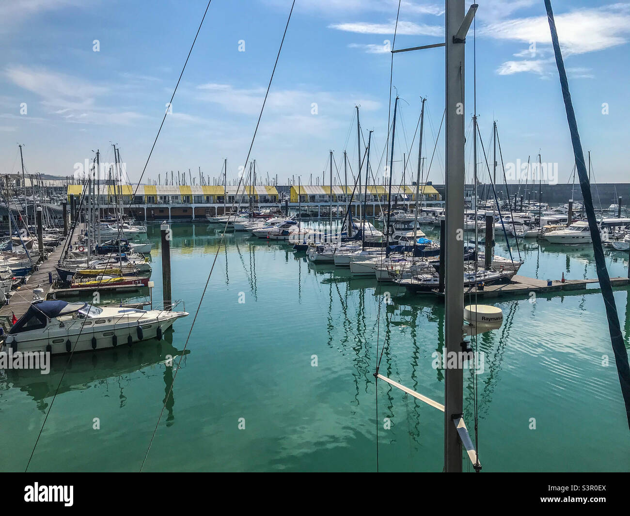 Brighton Marina - Smartphone-aufgenommenes Stockfoto