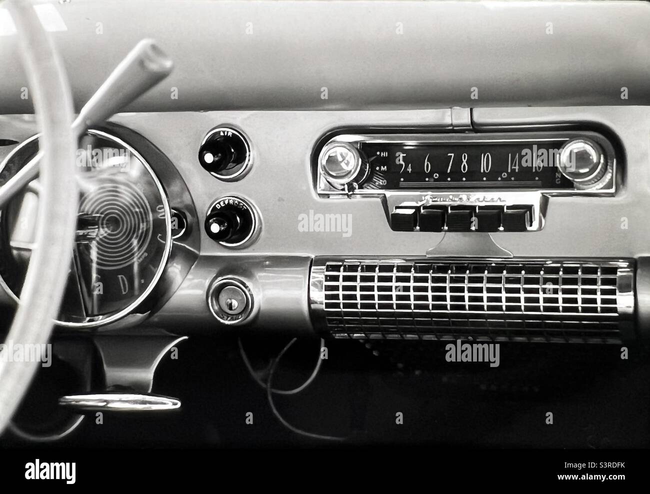 Classic Automobile Studebaker Auto Studebaker Lenkrad und Armaturenbrett Stockfoto