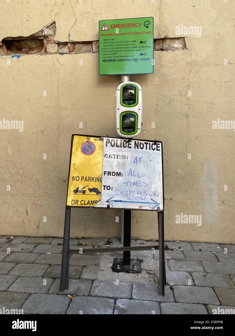 Ladestation für Motorroller Stockfoto