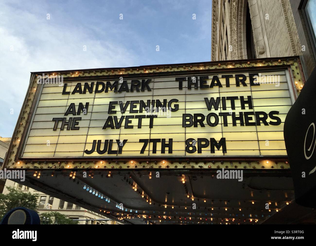 The Avett Brothers am Landmark Theatre in Syracuse, New York, 7.. Juli 2016. Stockfoto