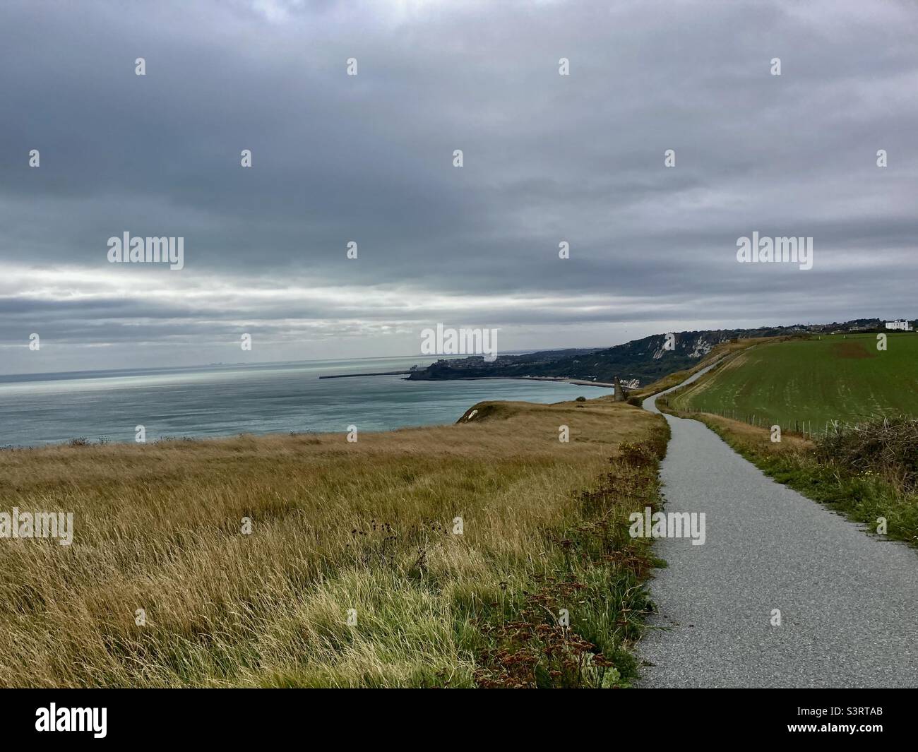 Wandern an der Küste von Kent - Smartphone-aufgenommenes Stockfoto