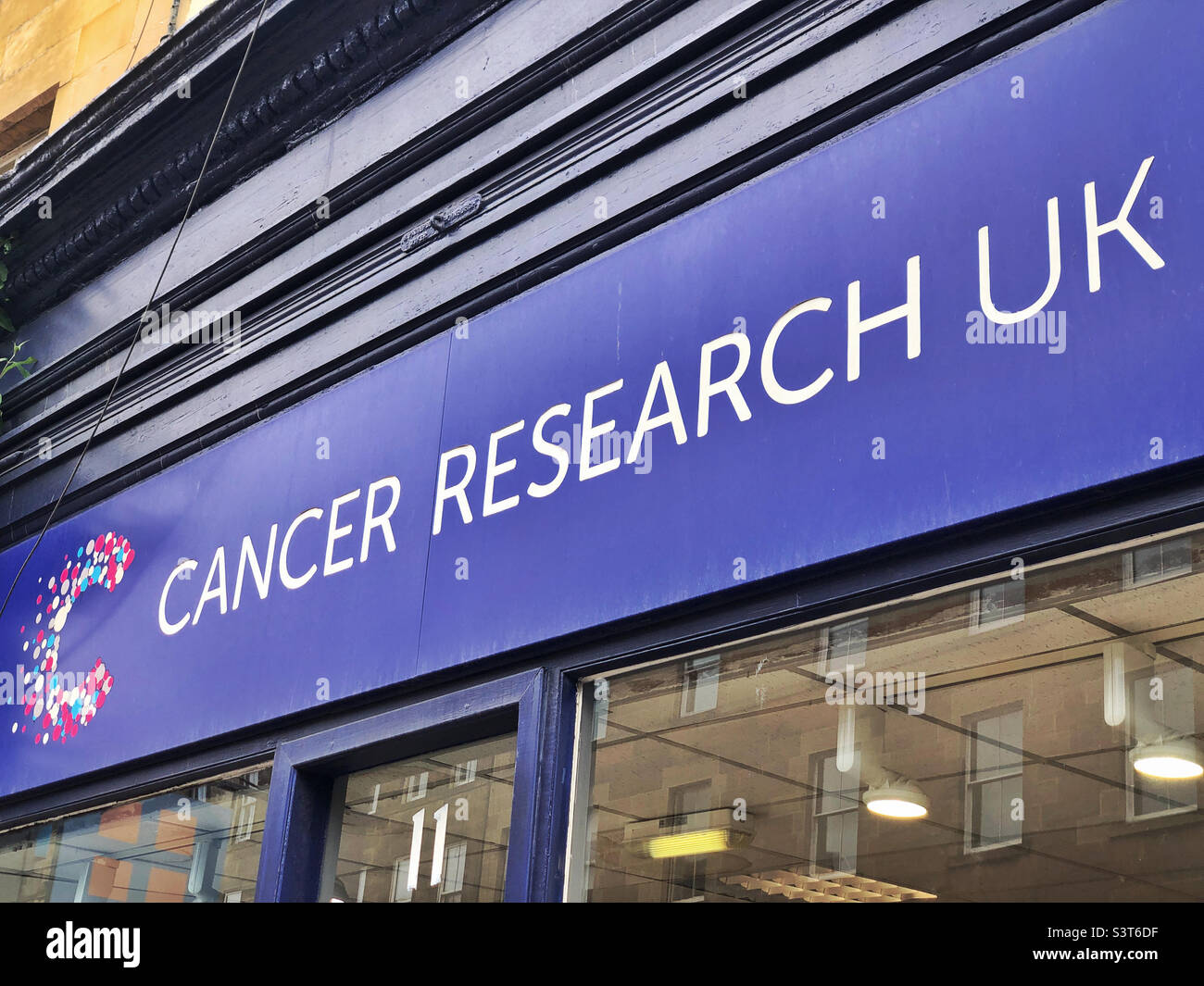 Cancer Research UK Ladenschild Stockfoto