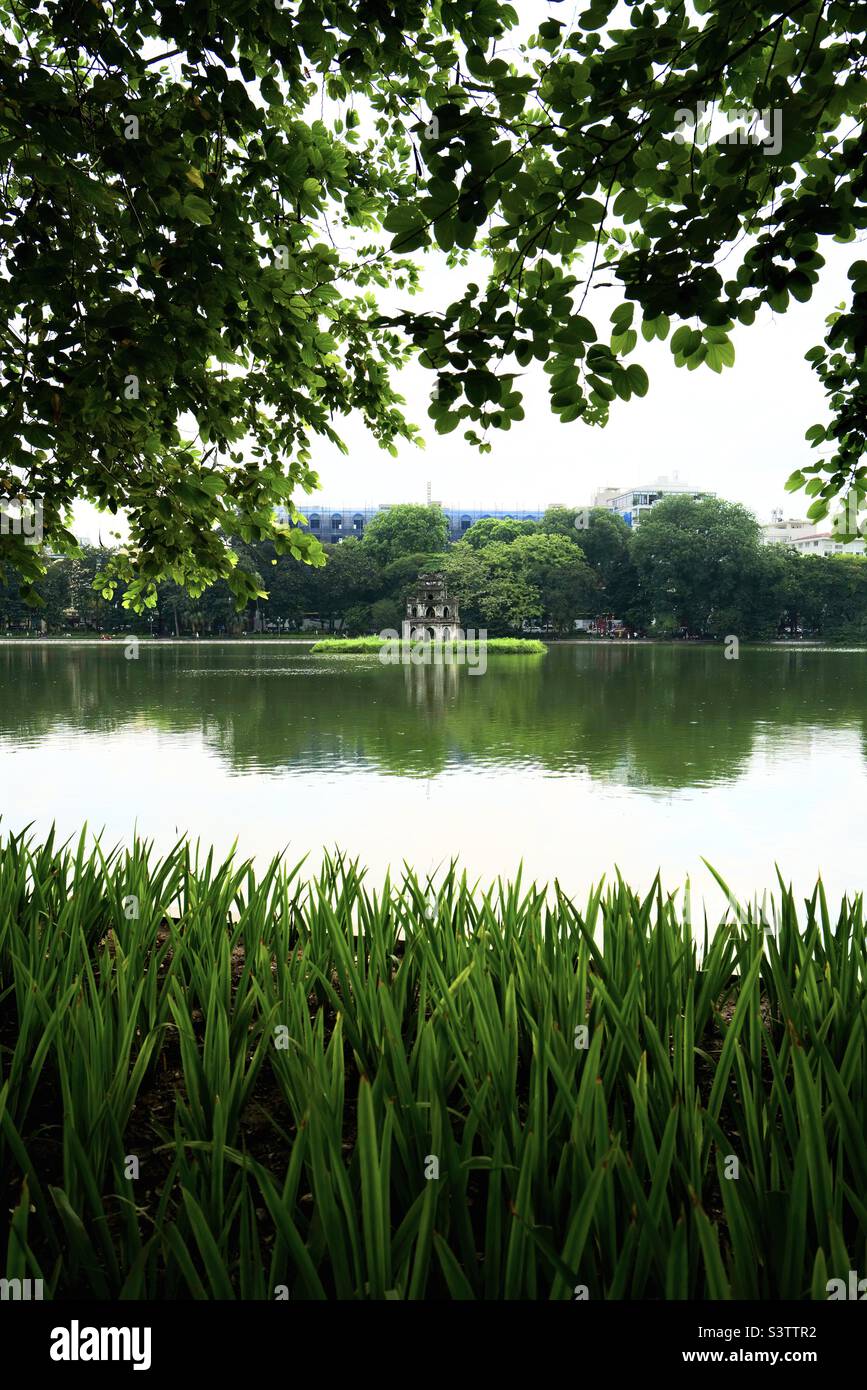 Tempel im Schildkrötensee Stockfoto