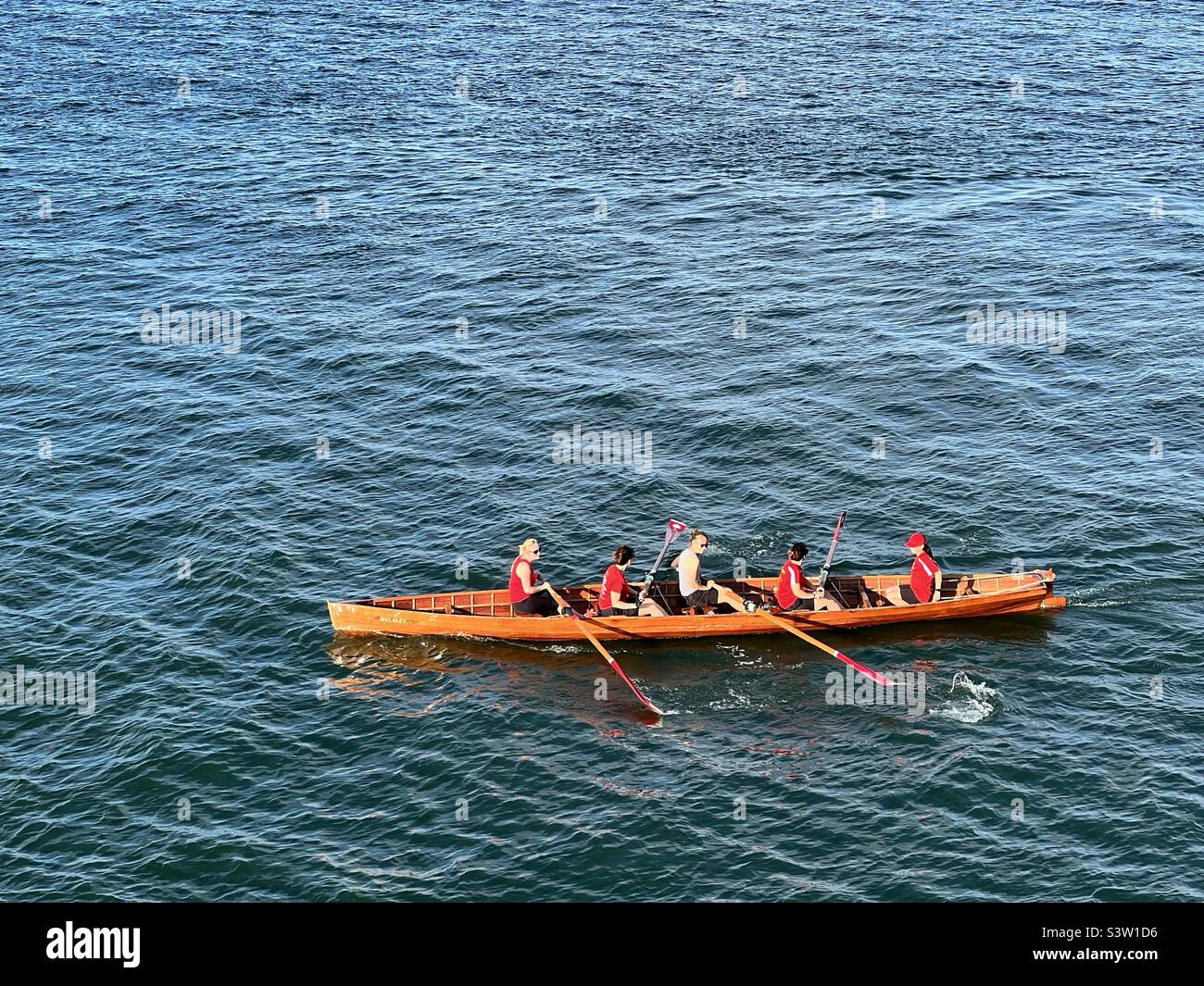 Ruderboot mit vier Türmen und einer cox Stockfoto