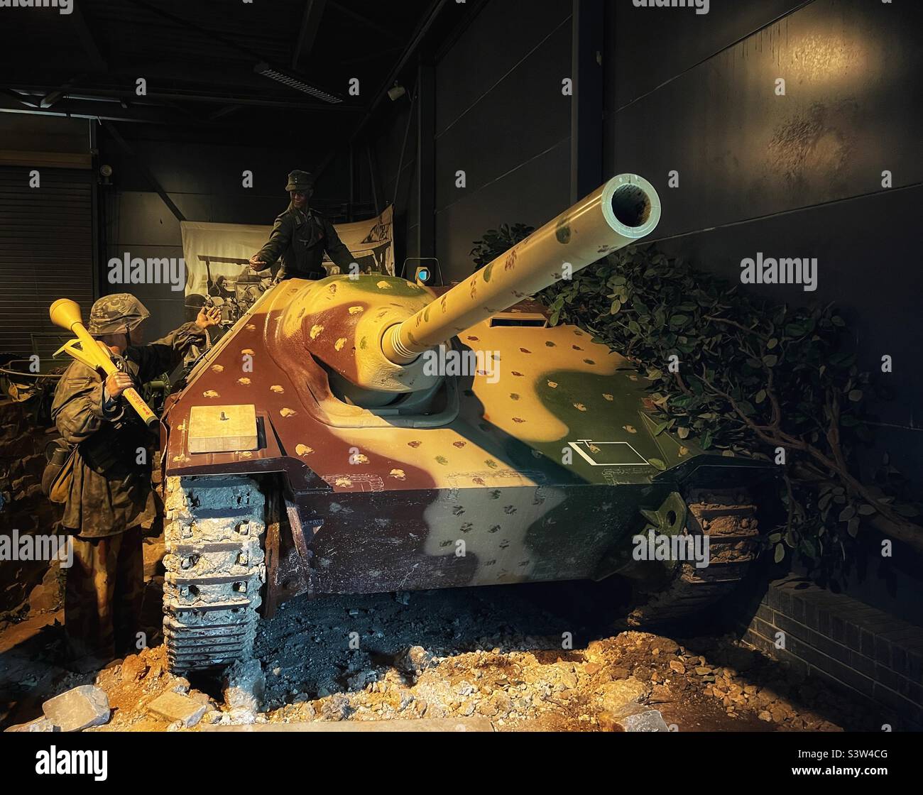 Deutscher Jagdpanther-Panzermörder WW2 bei IWM Duxford, Cambridgeshire, Großbritannien. Stockfoto