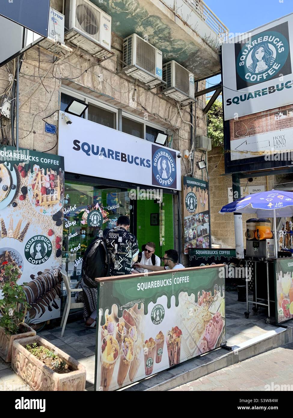 Squarebucks Caffe (Kopie von Starbucks) in Bethlehem, Westjordanland, Palästina Stockfoto