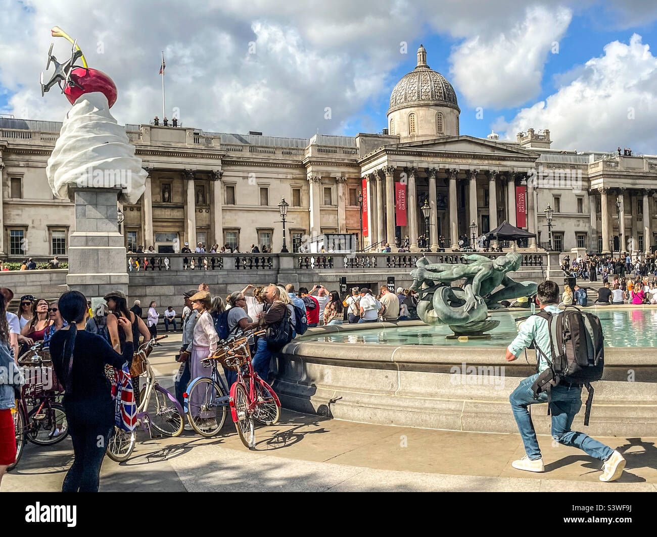 Trafalgar Square in London - Smartphone-aufgenommenes Stockfoto