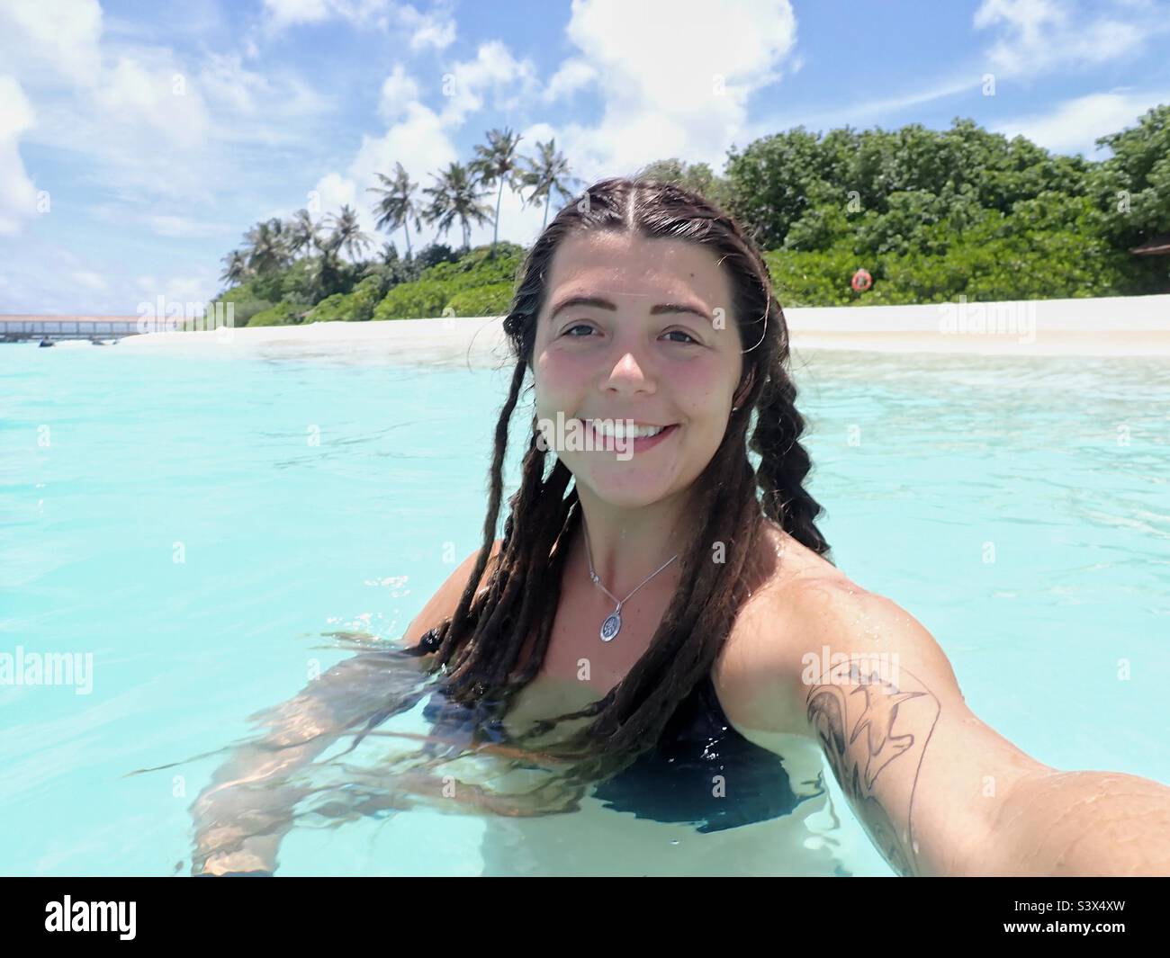 Meeresbiologe im Reethi Faru Resort, einem tropischen Inselparadies im Raa Atoll, Malediven Stockfoto