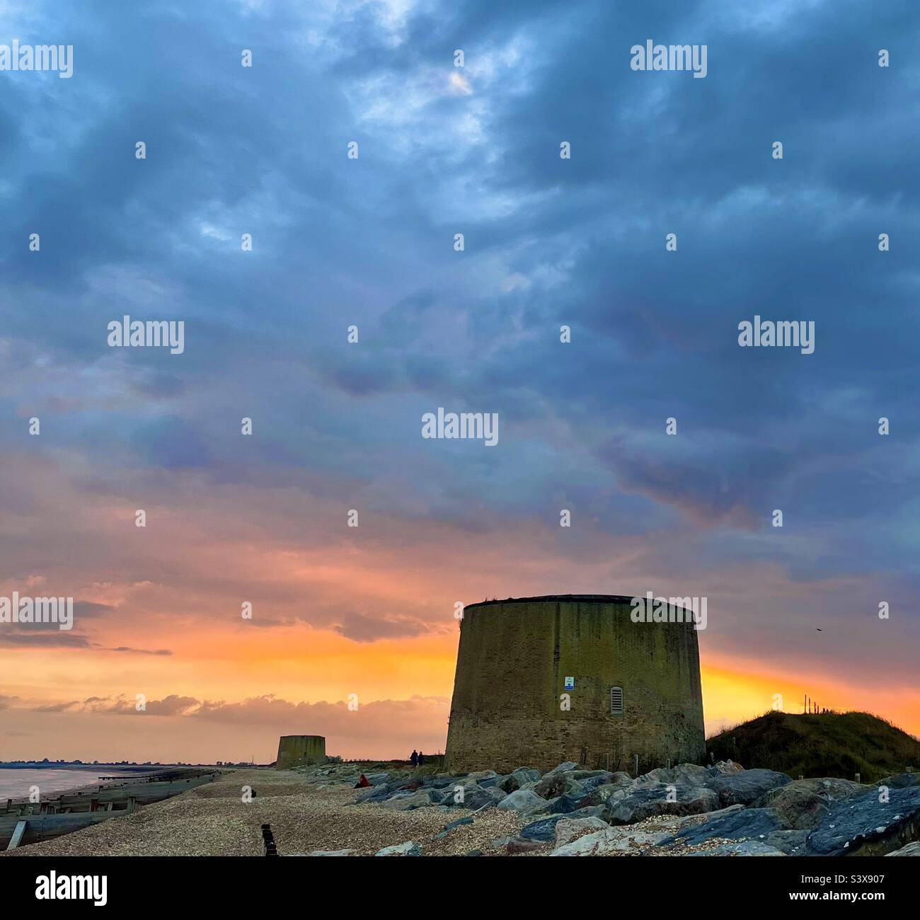 Sonnenuntergang am Hythe Beach Stockfoto