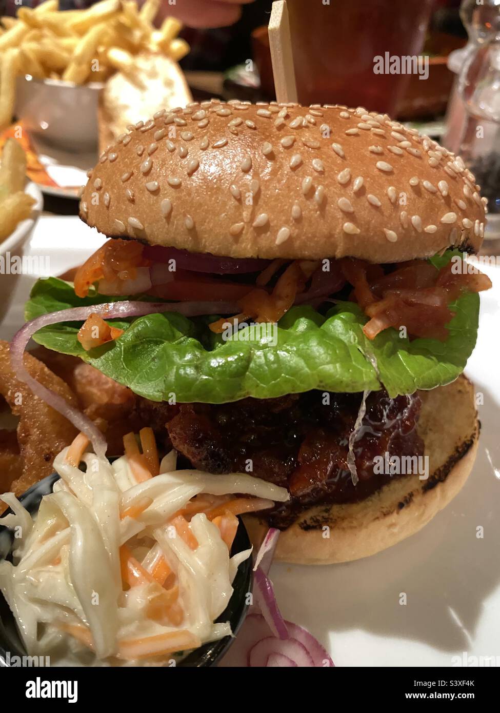 KFC Burger – Koreanischer gebratenes Chicken Burger Stockfoto