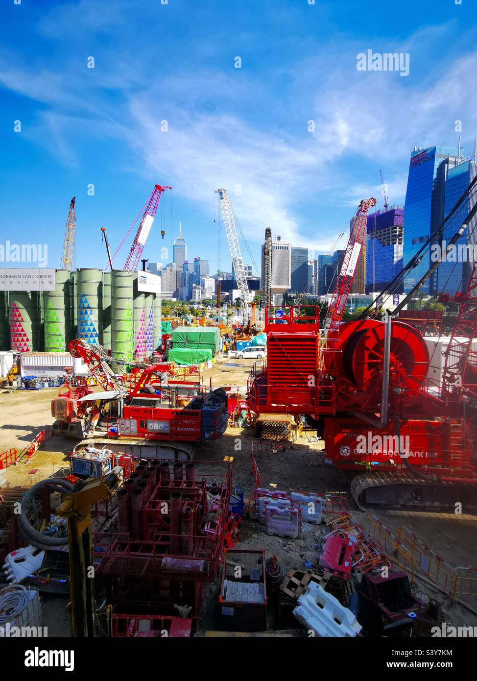 Oktober 2022, Hongkong. Neue Uferentwicklung durch das GPO und das IFC-Zentrum. Stockfoto