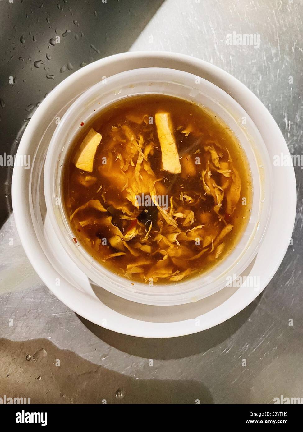 Heiße und saure Suppe Stockfoto