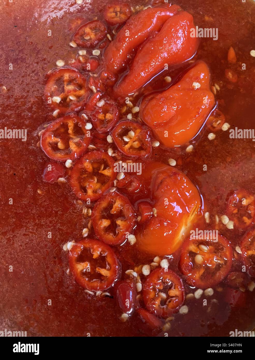 Xmas Chilli Jam Kocht! Stockfoto
