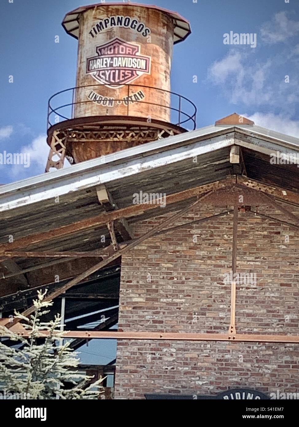 Summit Harley-Davidson Händlerbetrieb in Lindon, Utah. Einer der besten Standorte von InterMountain West für alles, was Harley-Davidson zu bieten hat. - Smartphone-aufgenommenes Stockfoto