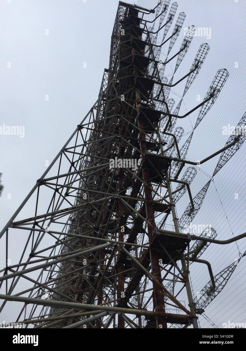 Duga Radar Station, near Tschernobyl, Kiew/Kiew Oblast, Ukraine, Januar 2020, Abb. 14. - Smartphone-aufgenommenes Stockfoto