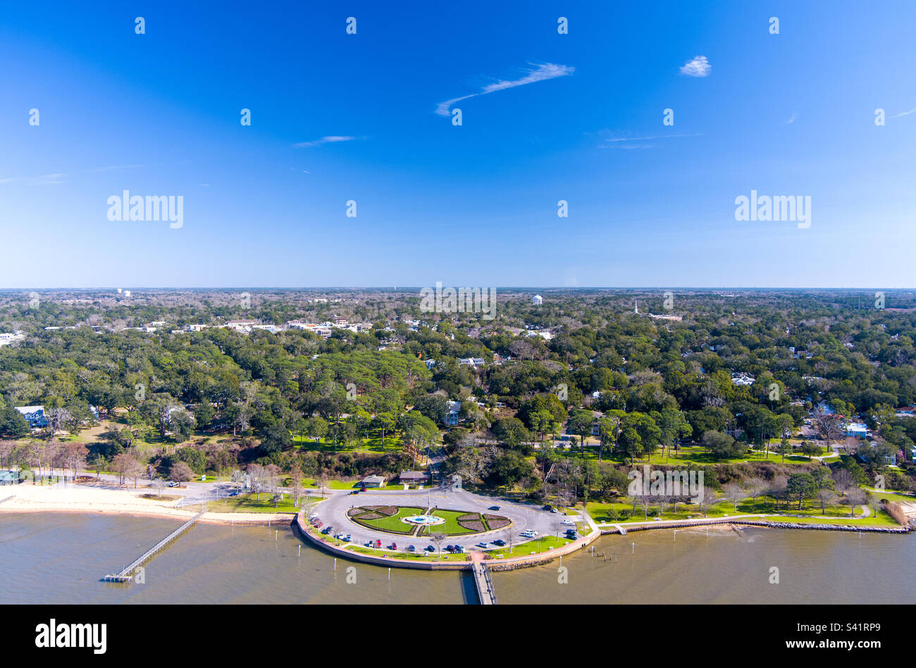 Fairhope, Alabama Pier im Januar 2023 - Smartphone-aufgenommenes Stockfoto