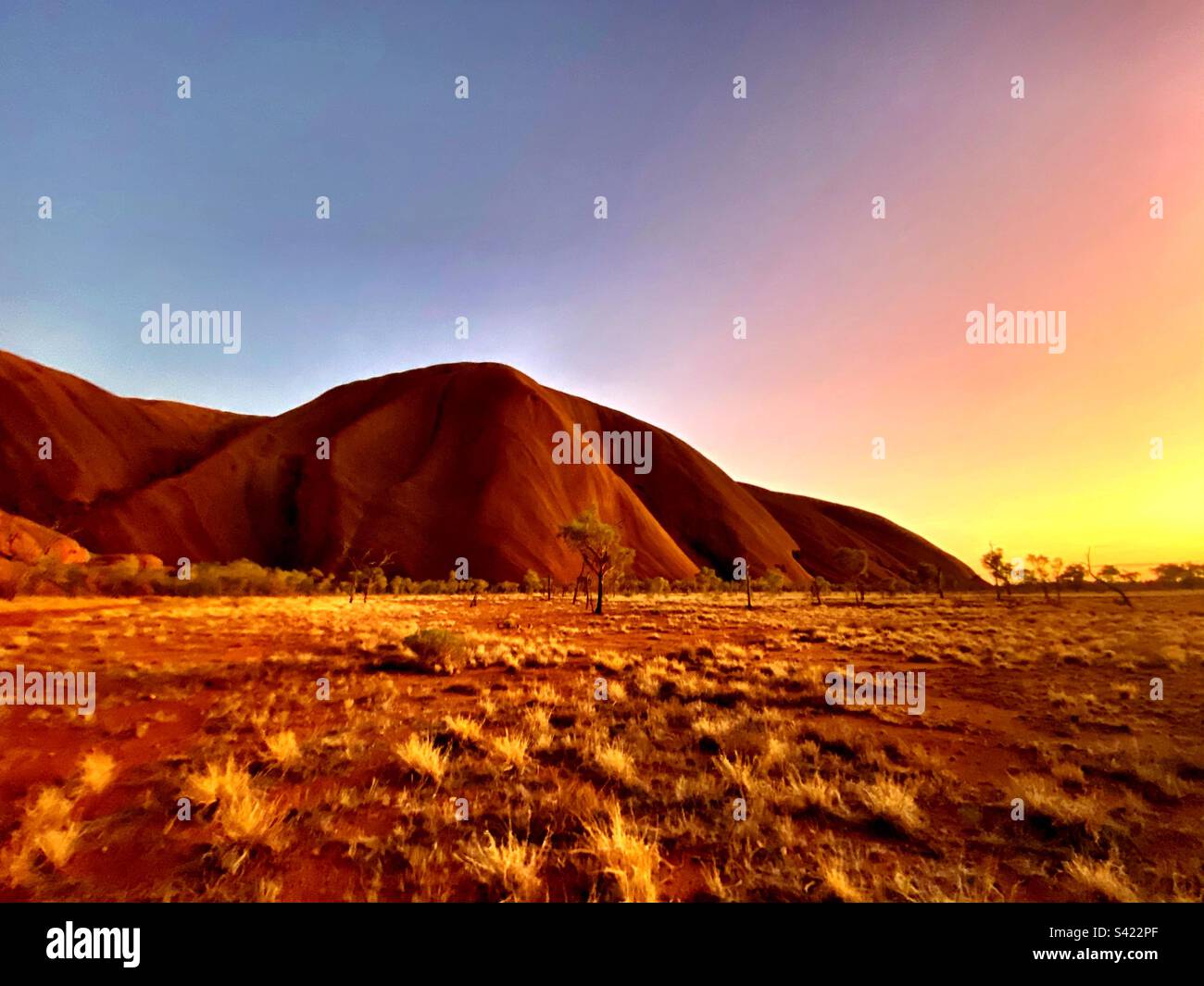 Sonnenaufgang über Uluru, Ayers Rock, Australien Stockfoto