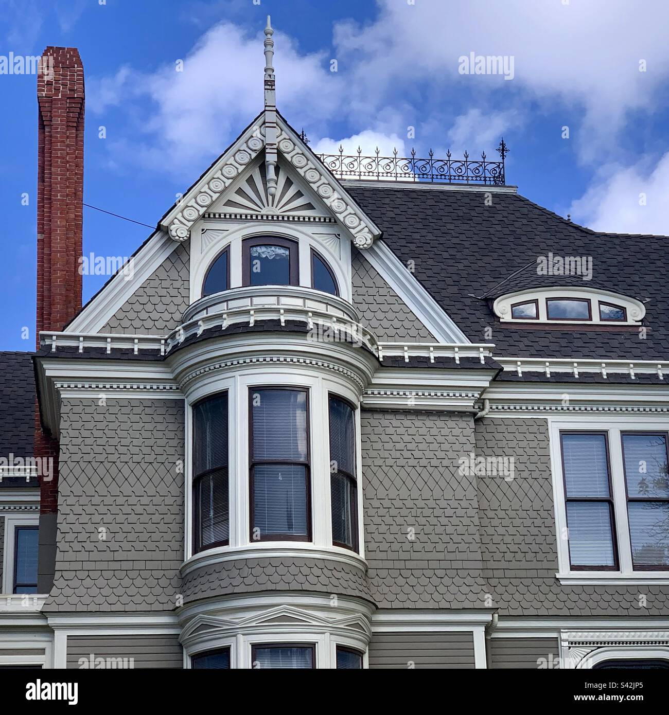 Detail eines Hauses auf Bankers Hill, San Diego, Kalifornien, USA - Smartphone-aufgenommenes Stockfoto