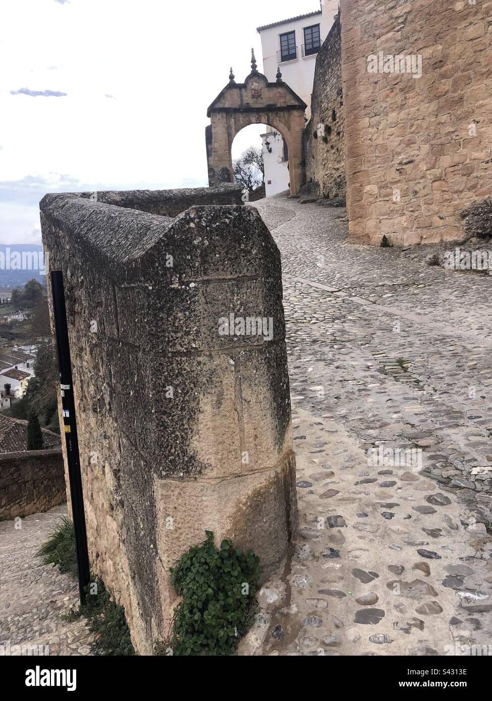 Ronda, porte de la ville Felipe V Arch in Spanien Stockfoto