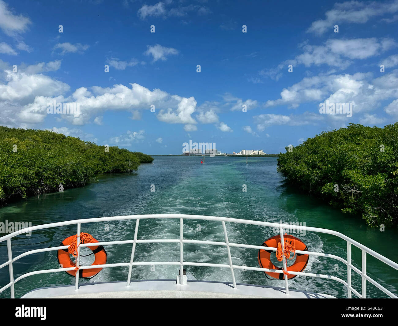 Auf einem Boot in Nichupte Lagoon, Cancun, Quintana Roo, Mexiko Stockfoto