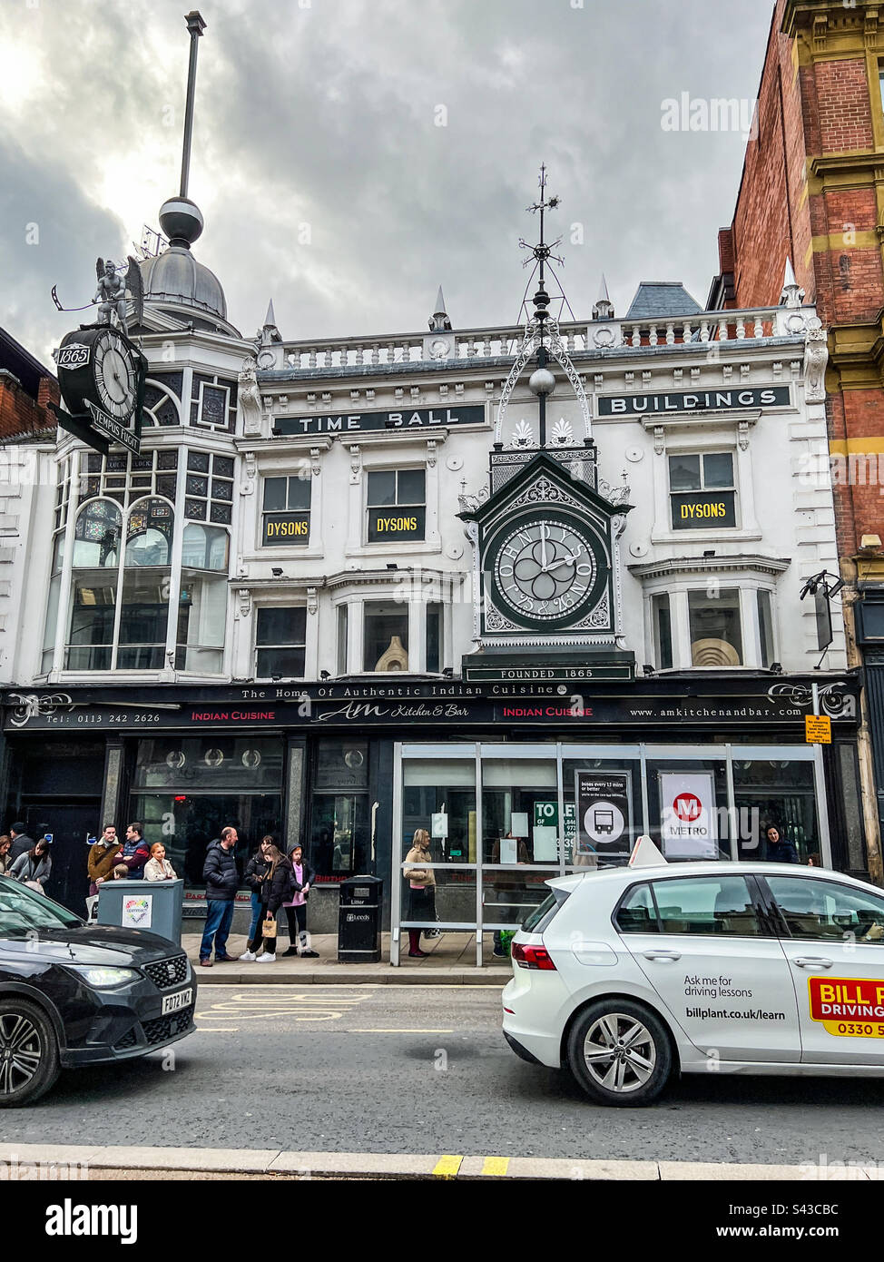 Time Ball Gebäude ein denkmalgeschütztes Gebäude der Klasse 2 im Briggate Leeds City Centre 1865 Stockfoto