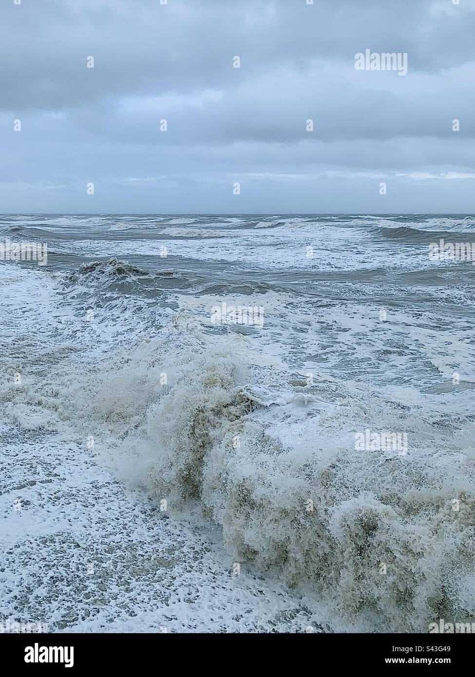 Stürmische See - Smartphone-aufgenommenes Stockfoto