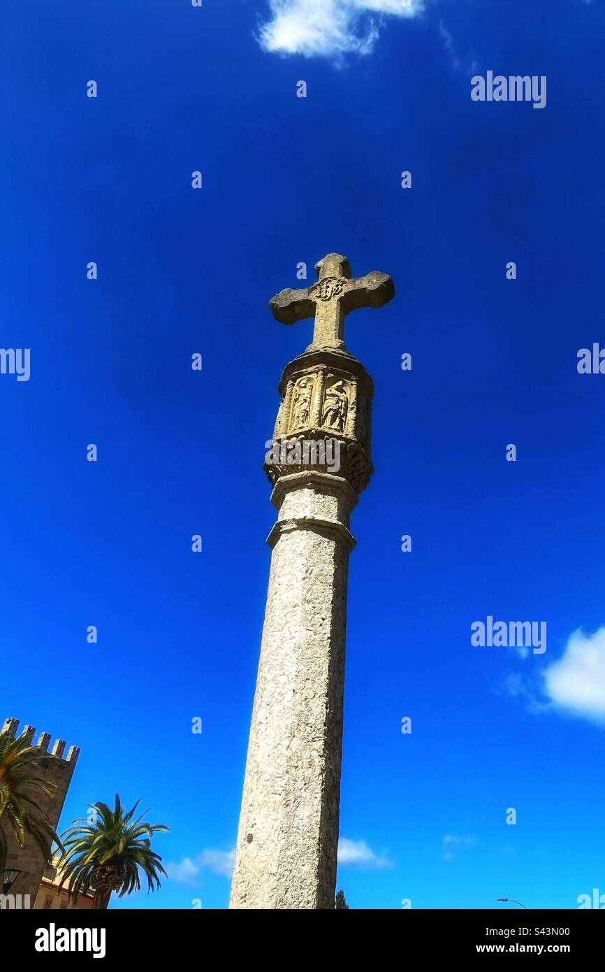 Alcudia Steinkreuz, Mallorca, Spanien - Blick auf das alte Stadttor Stockfoto
