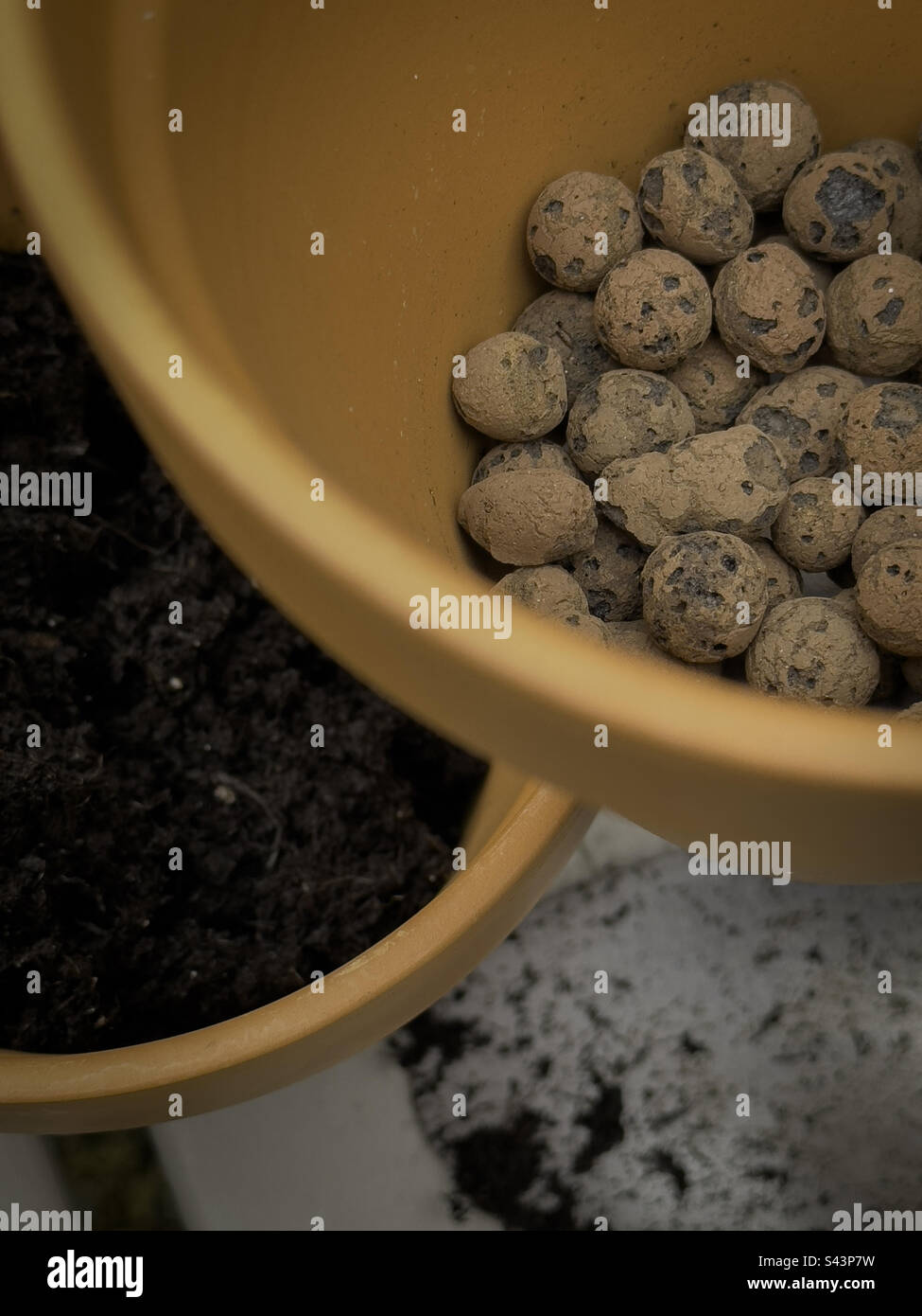 Abstrakte Gartenarbeit - Smartphone-aufgenommenes Stockfoto