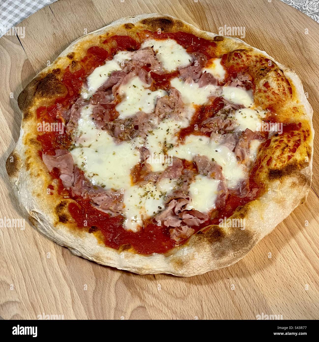 Pizza, italienische Pizza, hausgemachte Pizza Stockfoto