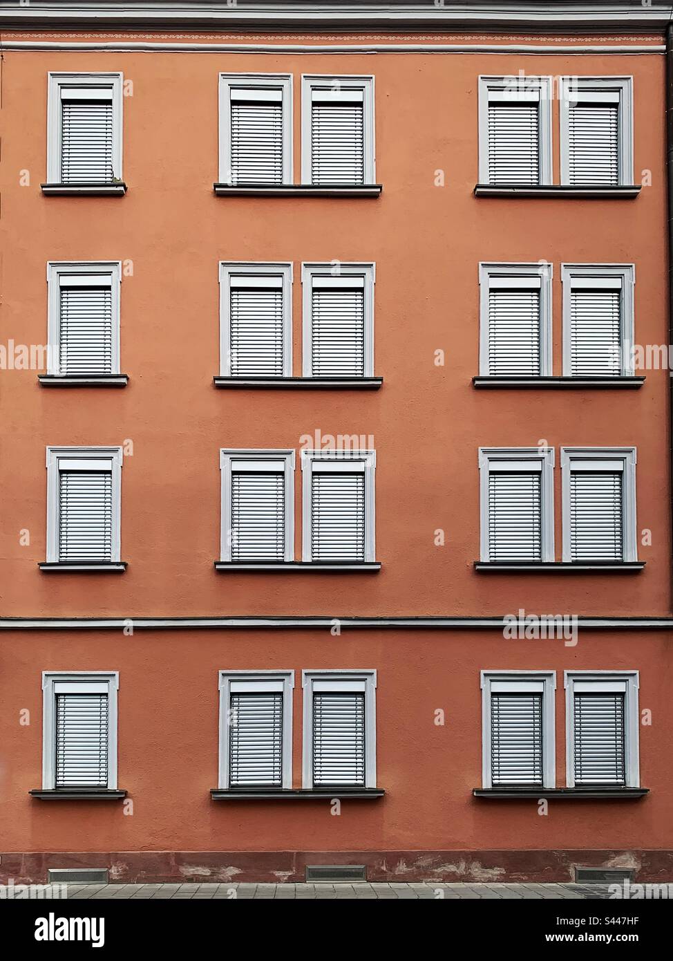 Stadt-Architektur - Smartphone-aufgenommenes Stockfoto