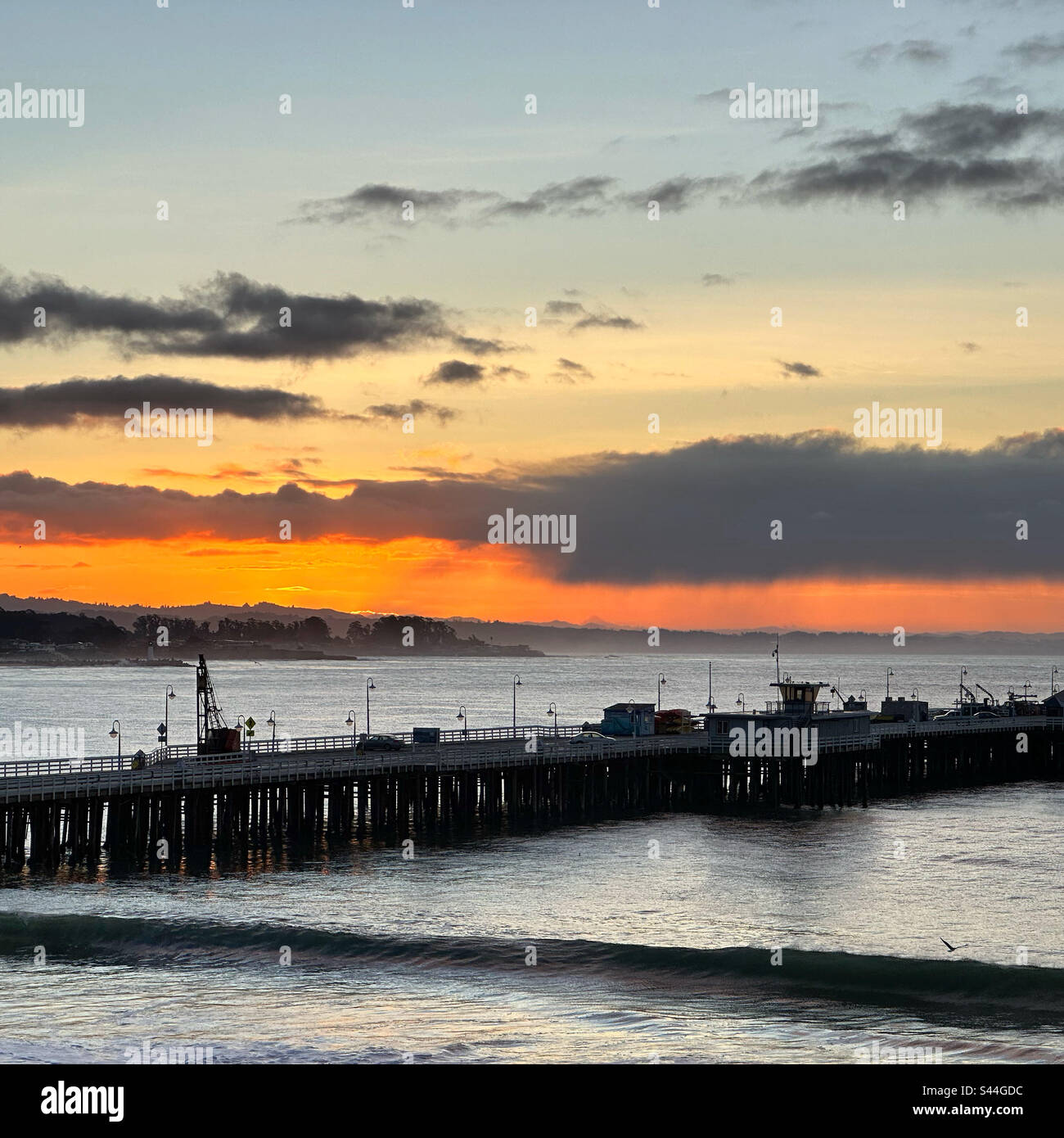 März 2023, Sonnenaufgang, Santa Cruz Wharf, Santa Cruz, Kalifornien, Usa Stockfoto