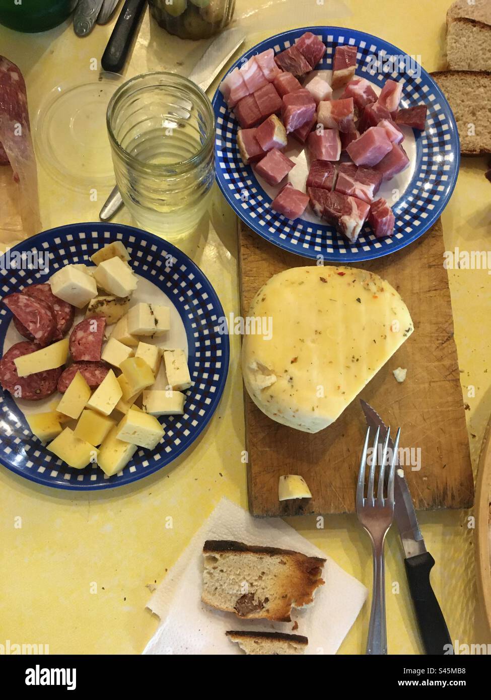 Picada argentinien - Smartphone-aufgenommenes Stockfoto