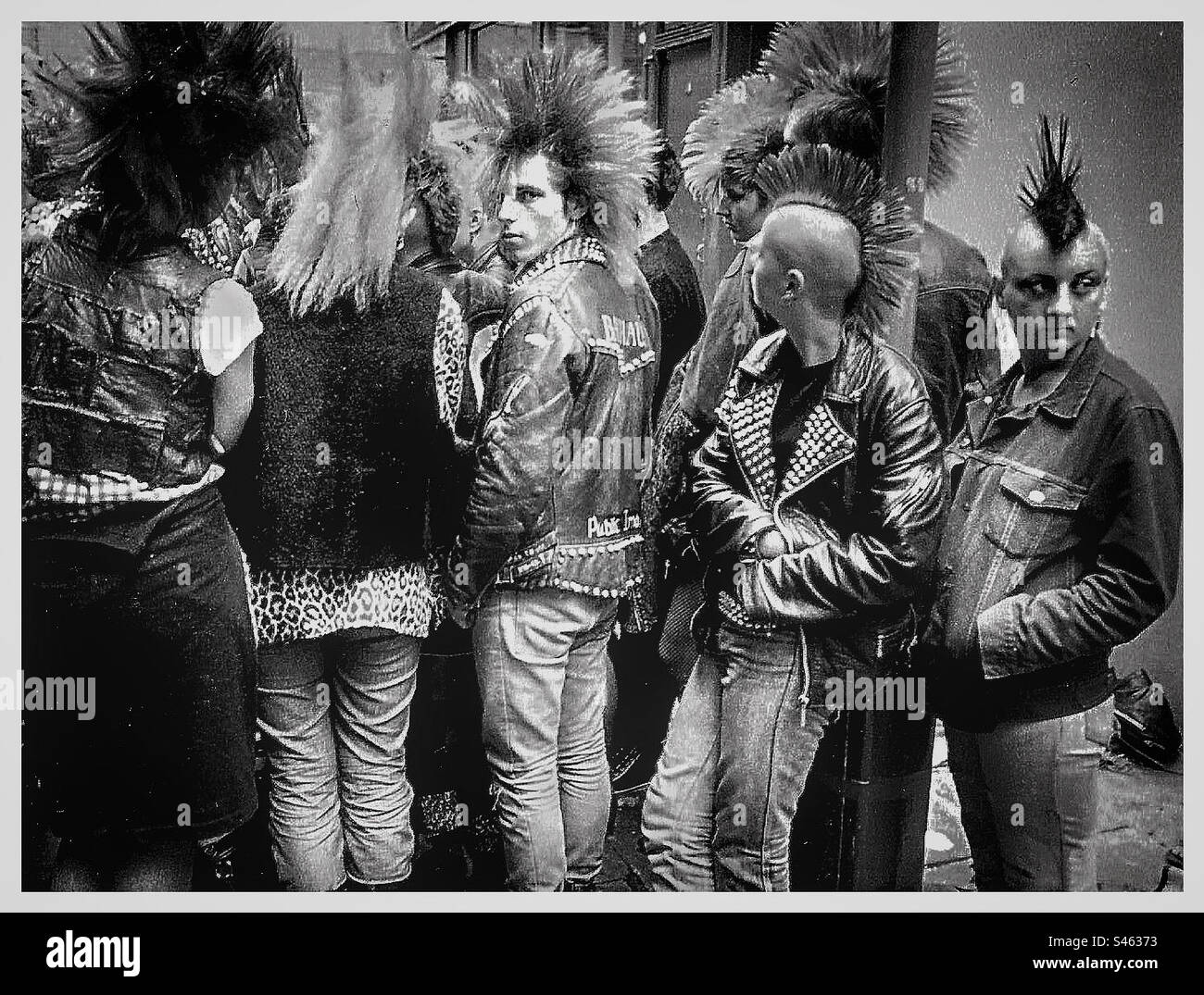 Punks in den 1980er Jahren in Soho, London. Stockfoto