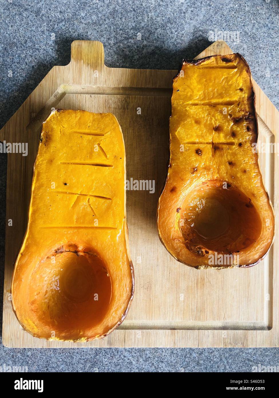 Gerösteter Butternut-Kürbis Stockfoto