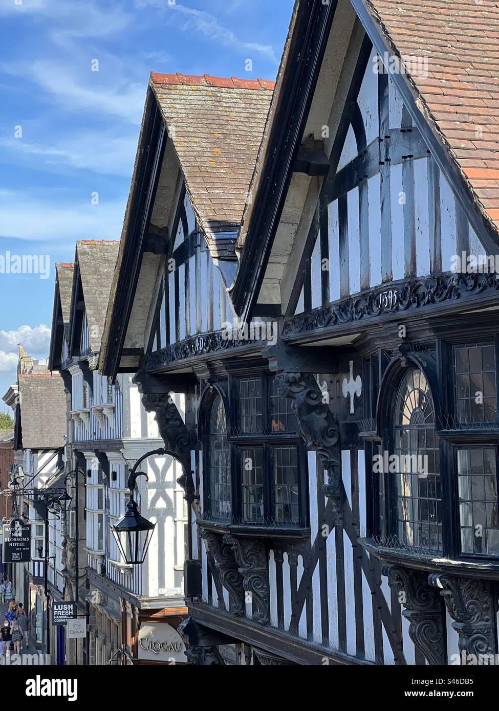 Schwarz-weiße historische Häuser von Chester England Stockfoto