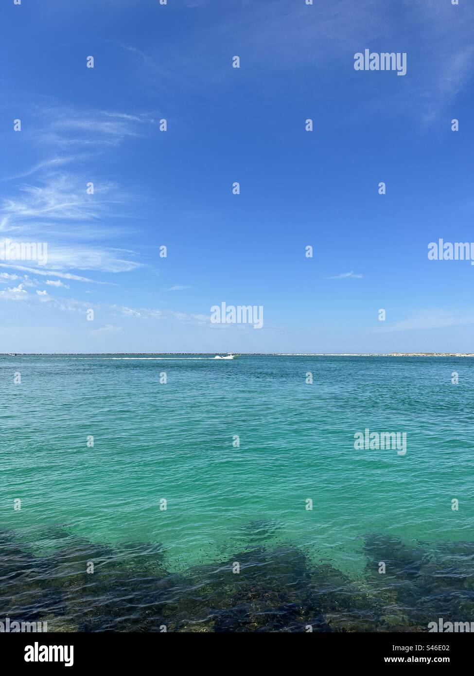 Emerald Colored Water East Pass Destin, Florida Stockfoto