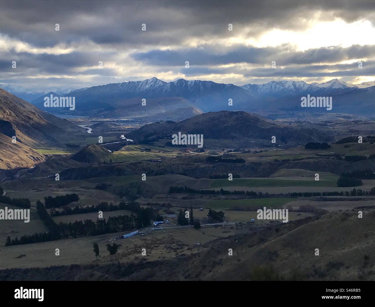 Neuseeland / Aotearoa - Sonnenuntergang Am Berg Stockfoto