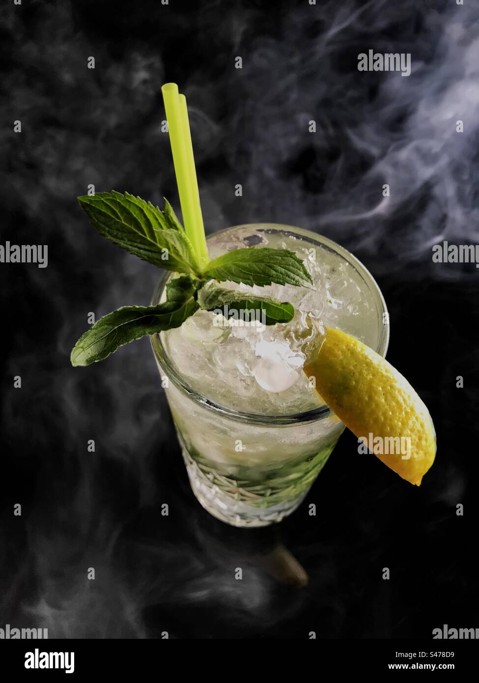 Alkoholisches Getränk Mojito Stockfoto