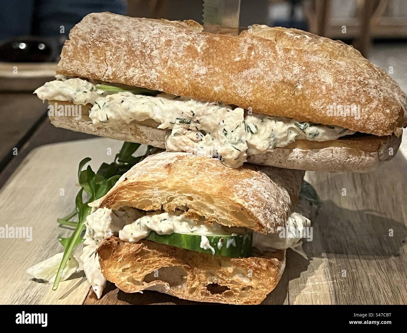 Tina Salatbaguette-Sandwich Stockfoto