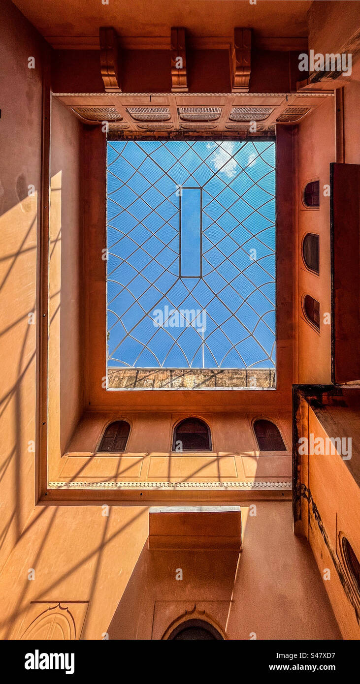Haveli: Ein traditionelles Haus in der rosa Stadt Jaipur in Rajasthan - Smartphone-aufgenommenes Stockfoto