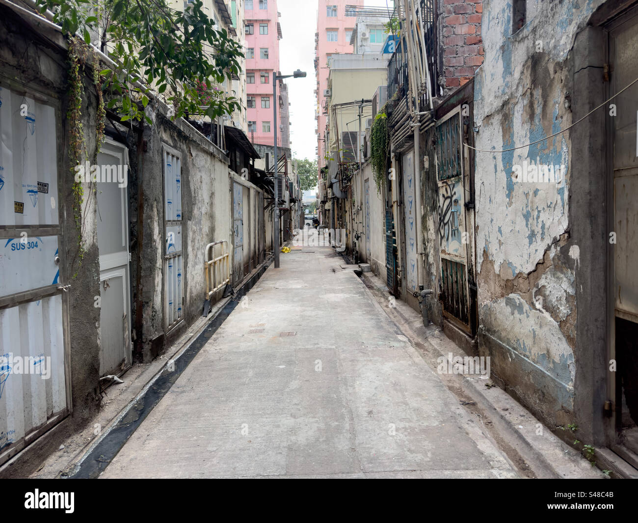 Gasse im Bezirk Mong Kok in Hongkong Stockfoto