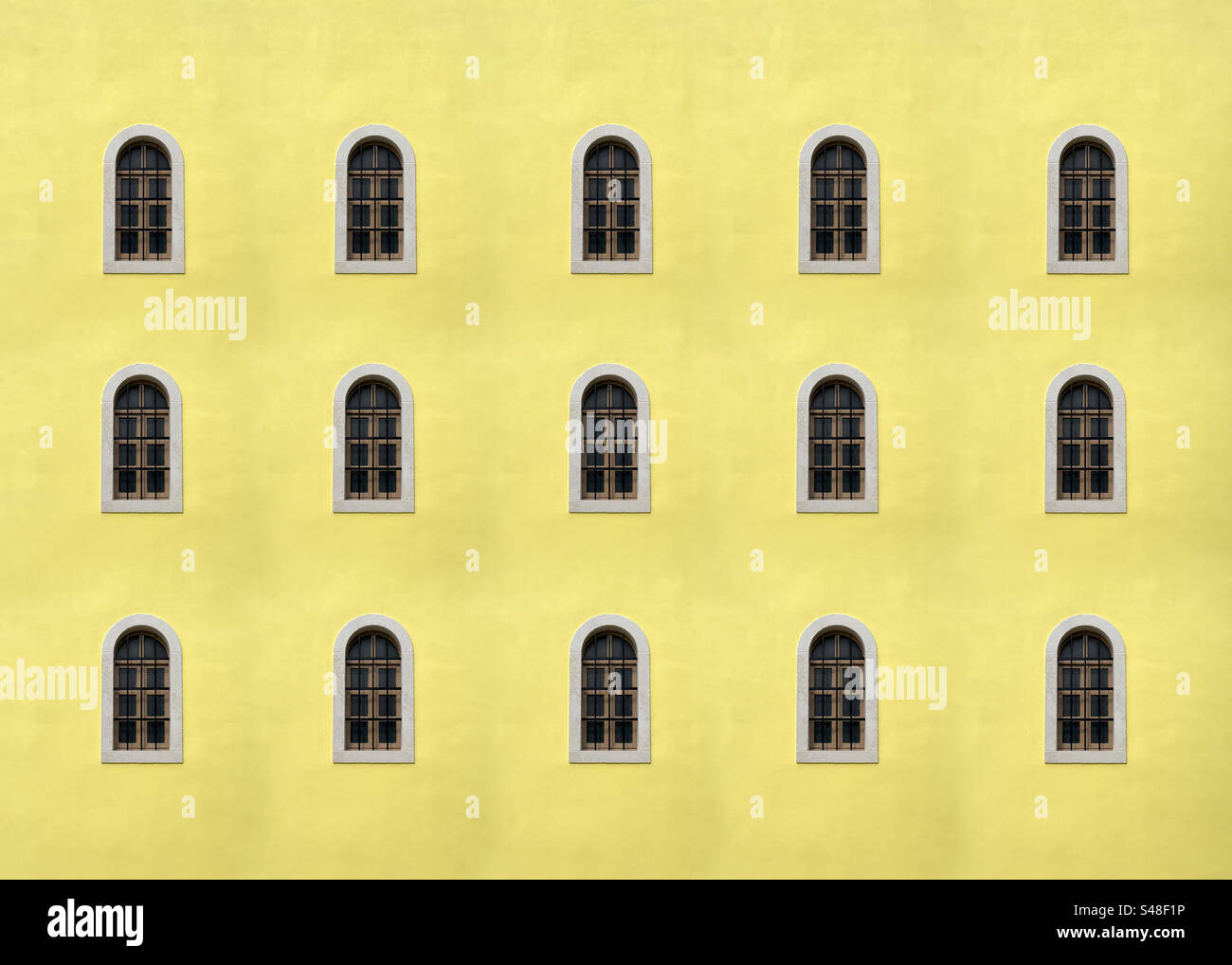 Fenster. Zadar, Kroatien Stockfoto