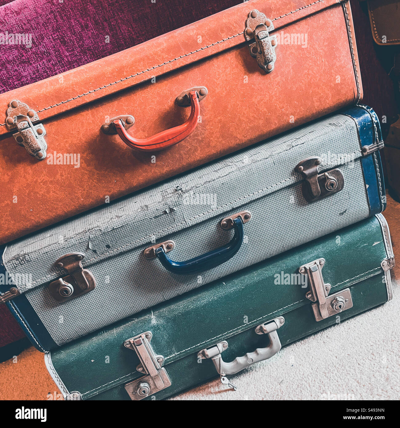 Vintage Koffer - Smartphone-aufgenommenes Stockfoto