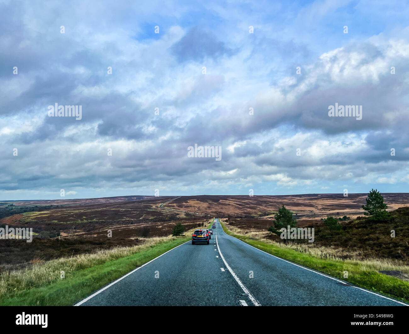 Fahrt durch den North York Moors National Park - Smartphone-aufgenommenes Stockfoto