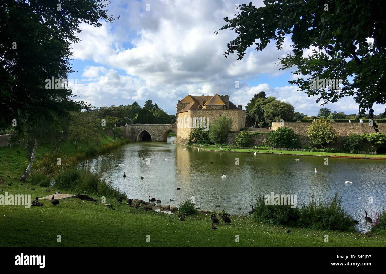 Landschaft mit einem Schloss - Smartphone-aufgenommenes Stockfoto