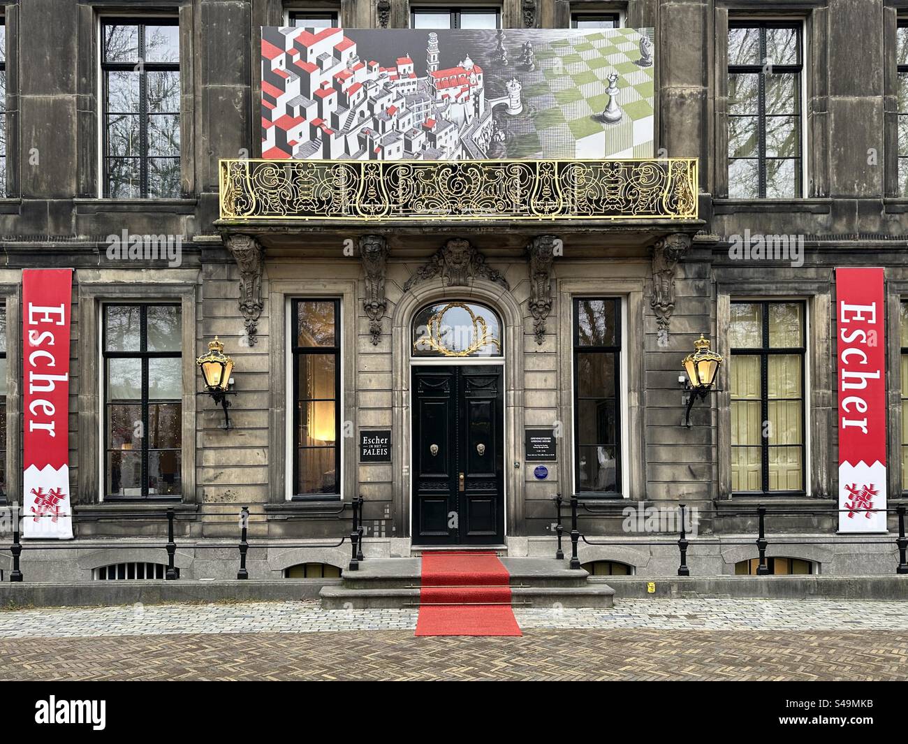 Außenansicht des Escher Museums in den Haag, Niederlande - Smartphone-aufgenommenes Stockfoto