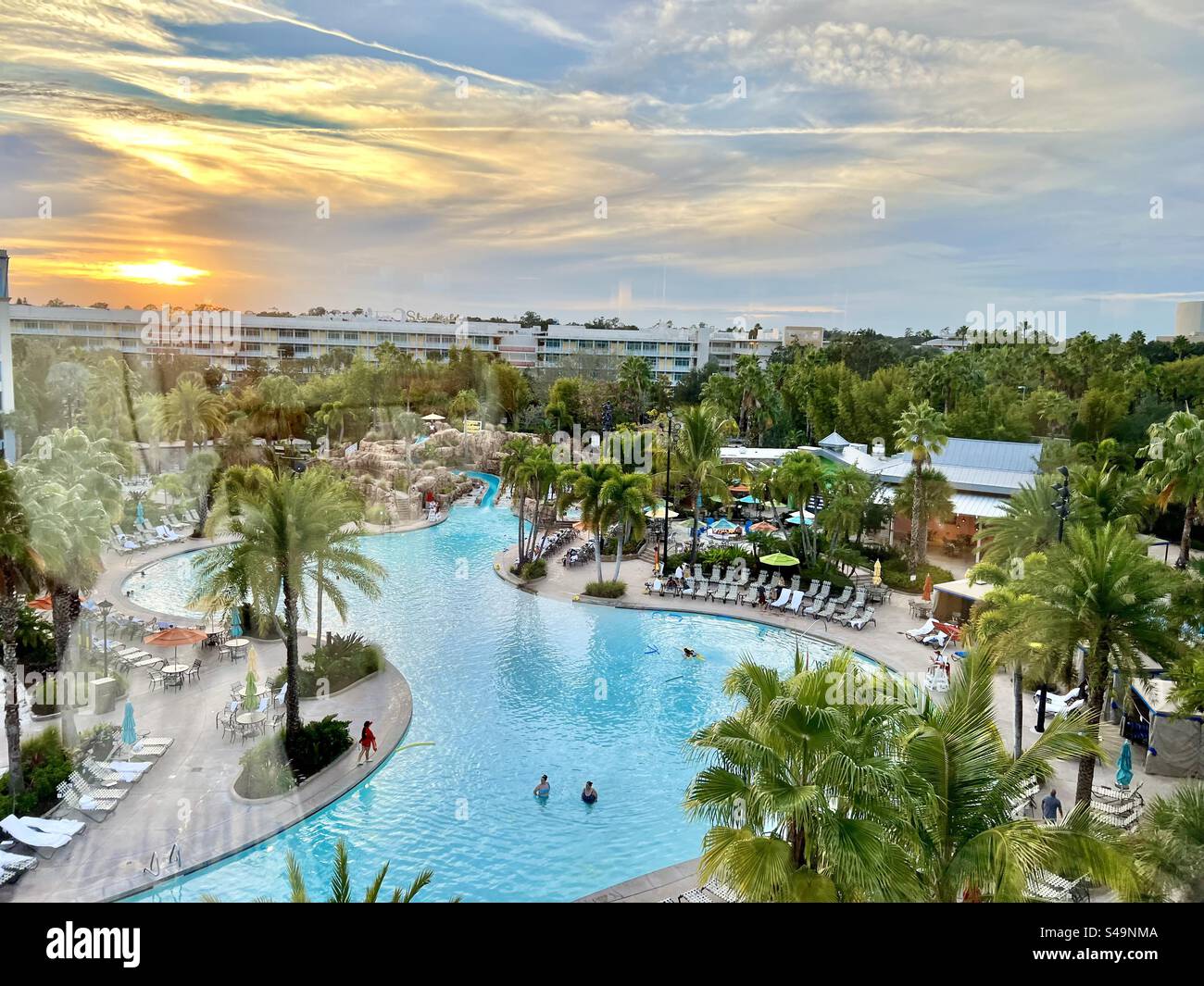 Loews Sapphire Resort bei Sonnenuntergang in Orlando, Florida Stockfoto