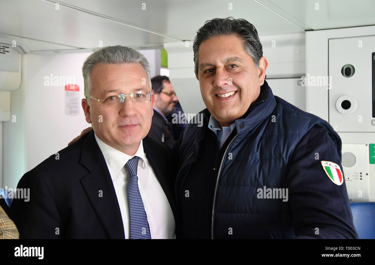 Italien. 16. März 2019. Foto LaPresse - Tano Pecoraro 16 03 2019 La Spezia - (Italia) Cronaca Avvio Servizio 5 Terre Express nella Foto: toti Giovanni presidente Regione Liguria Foto LaPresse - Tano Pecoraro 16 März 2019 Stadt La Spezia (Italien) Chronik Avvio Servizio 5 Terre Express im Pic: Giovanni toti Presidente Regione Liguria Credit: LaPresse/Alamy Live News Credit: LaPresse/Alamy leben Nachrichten Stockfoto