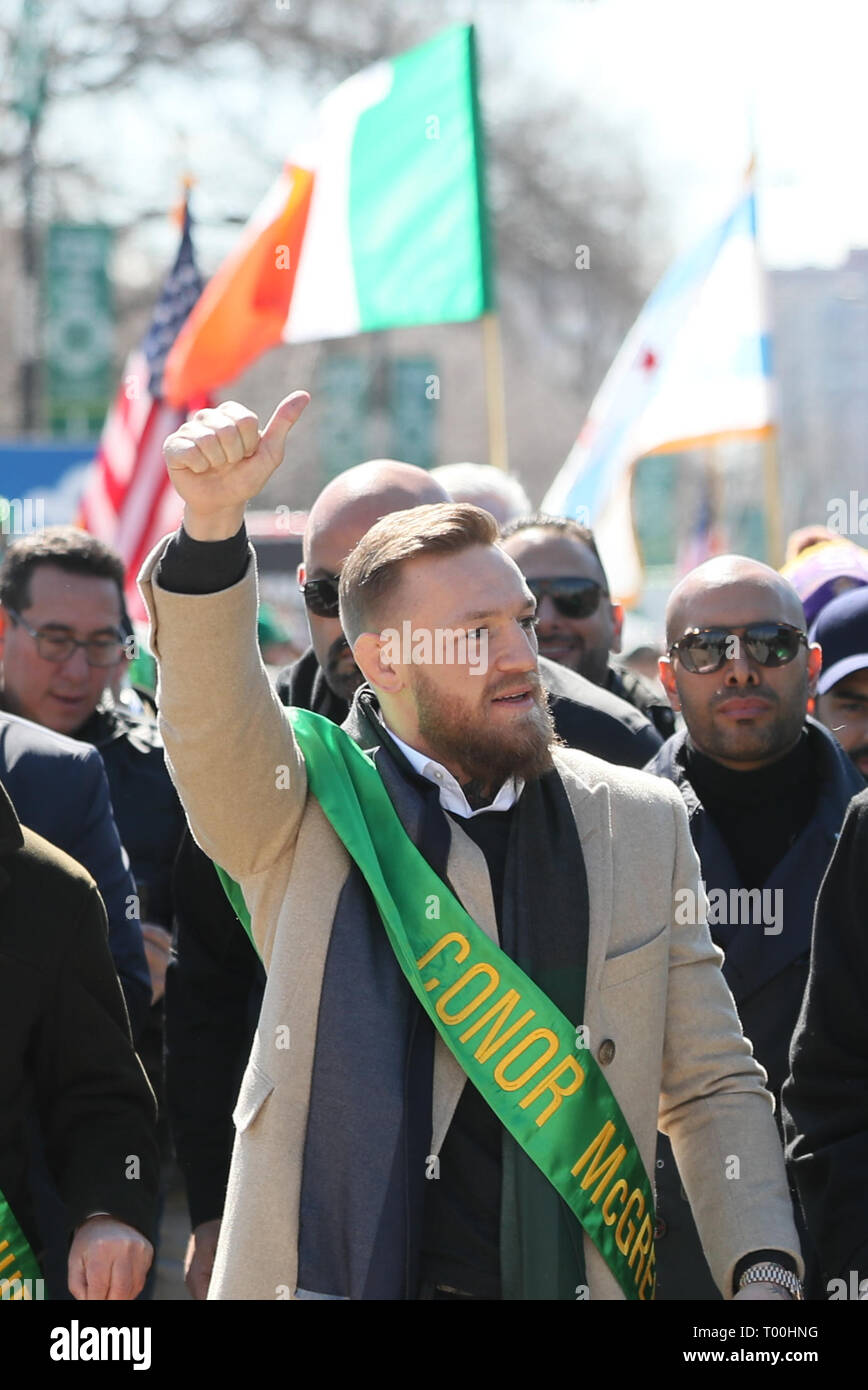 Irische Mixed Martial Artist Conor McGregor verbindet die St. Patrick's Day Parade in Chicago. Stockfoto