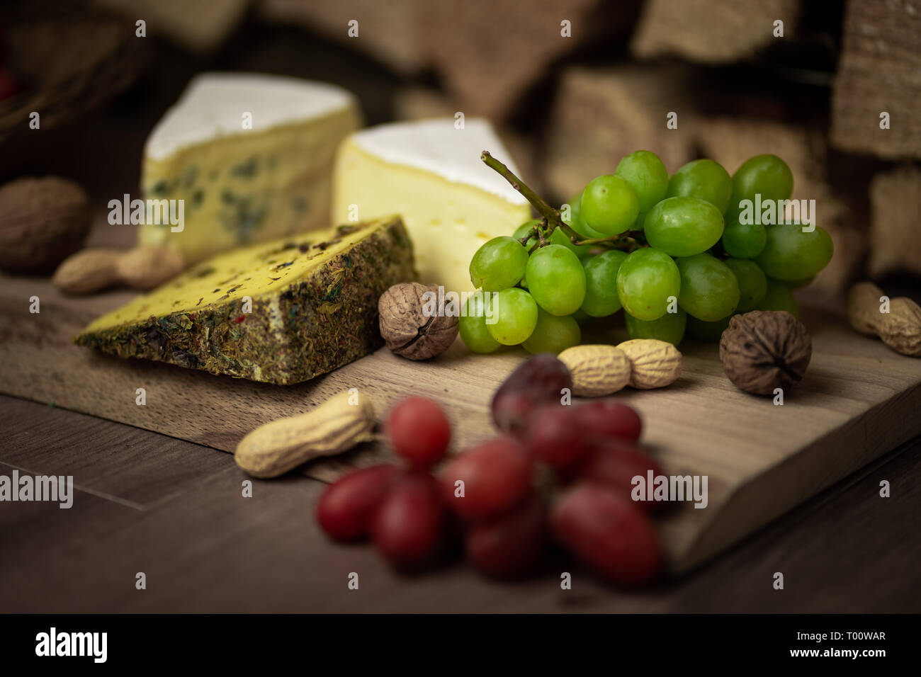 Lecker Wein zum Abendessen Stockfoto